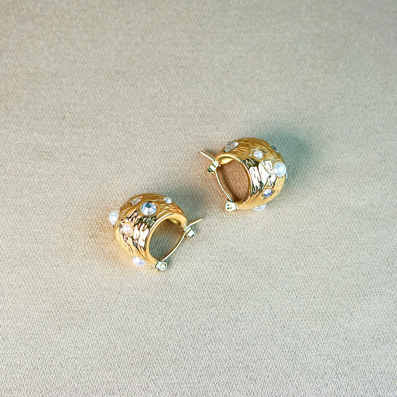 Pearl Night Earrings